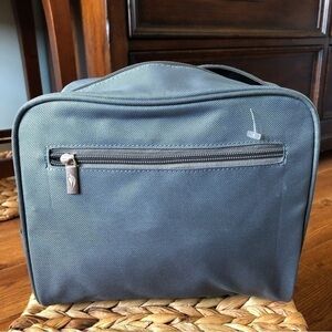 Mens Gray travel bathroom bag